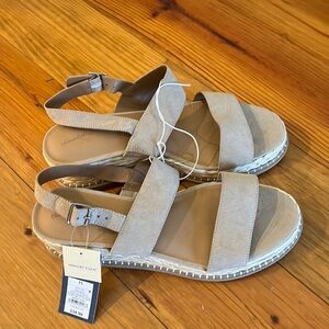 Universal Thread sandals